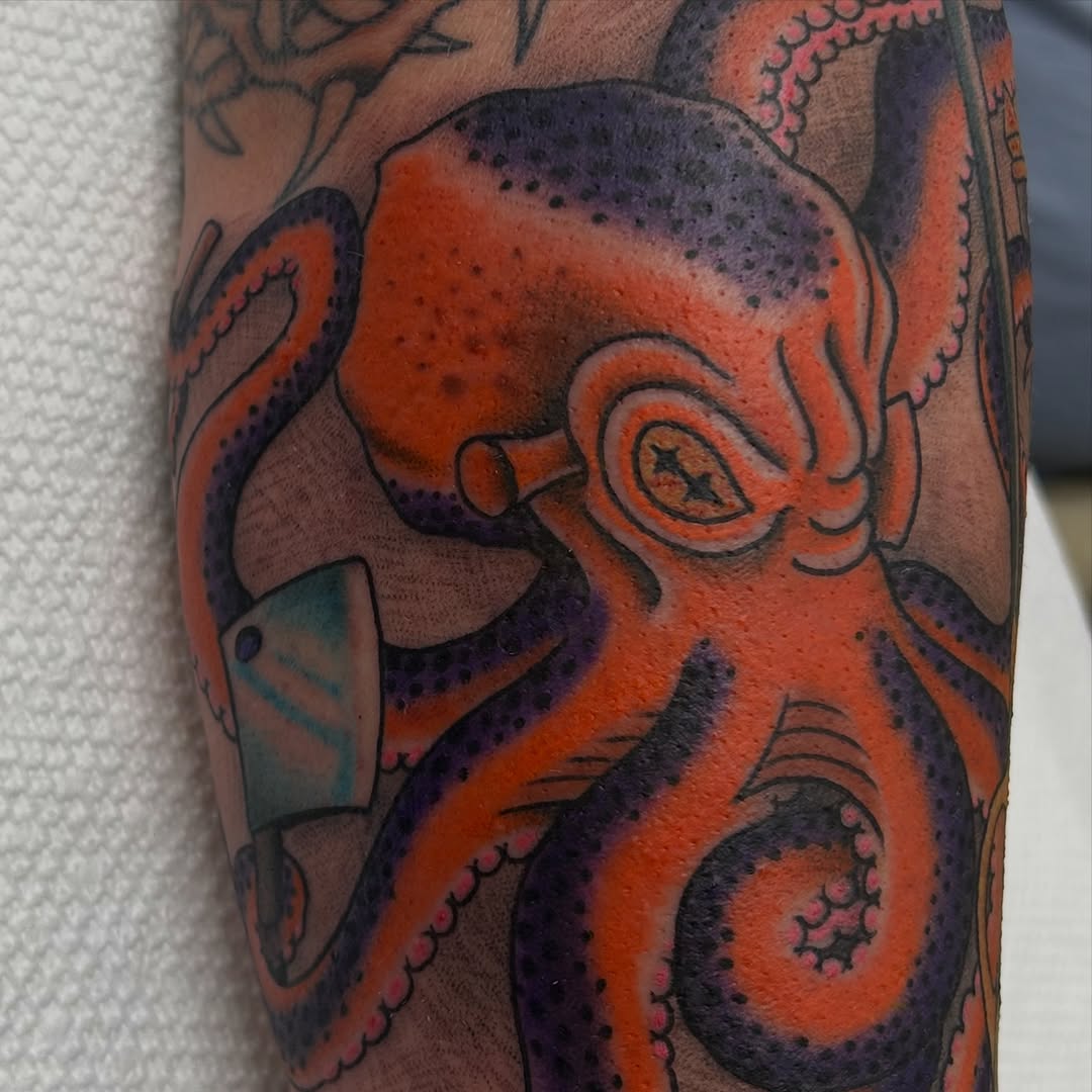 Added the last bits of color on Rob’s galaxy sleeve the other day, what an awesome project for a rad client! I’d love to do more trad style galaxy tat