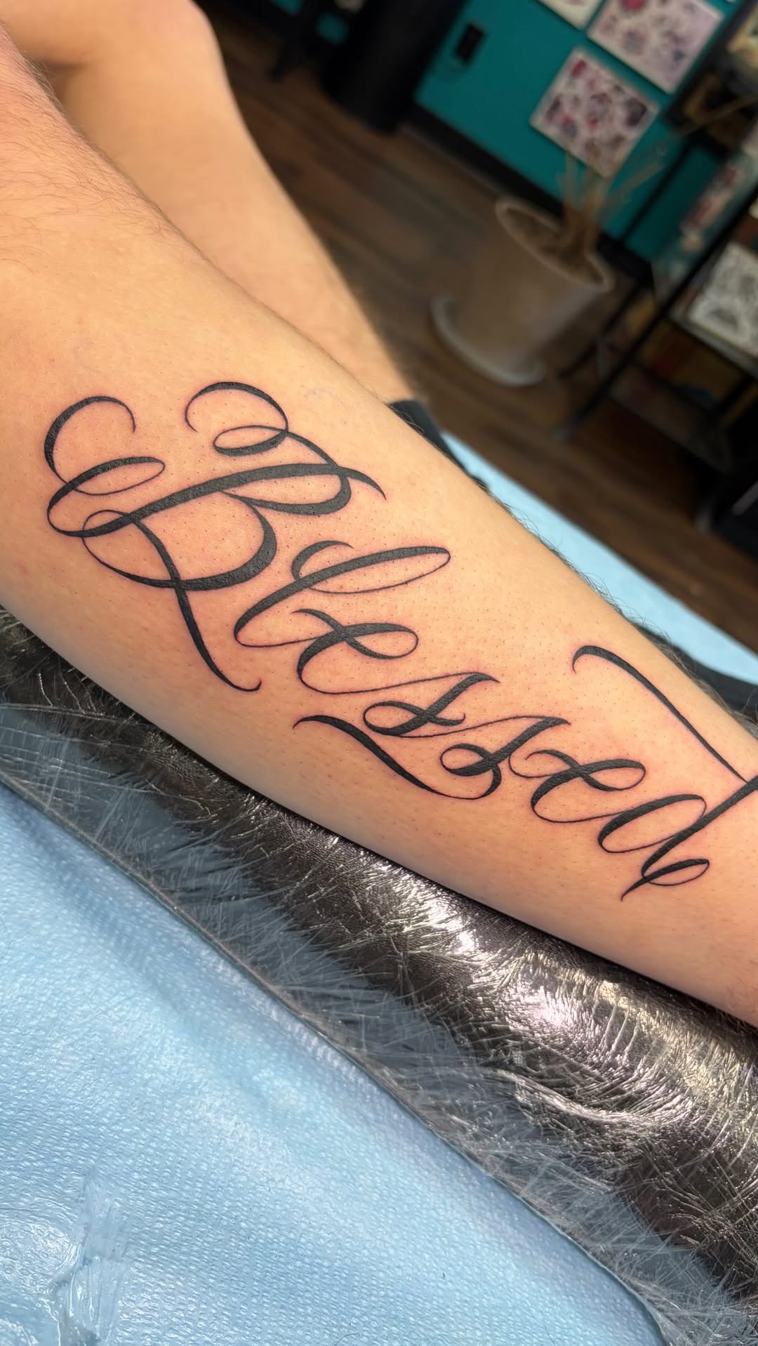 Snakey split with @deja.vu.tat2