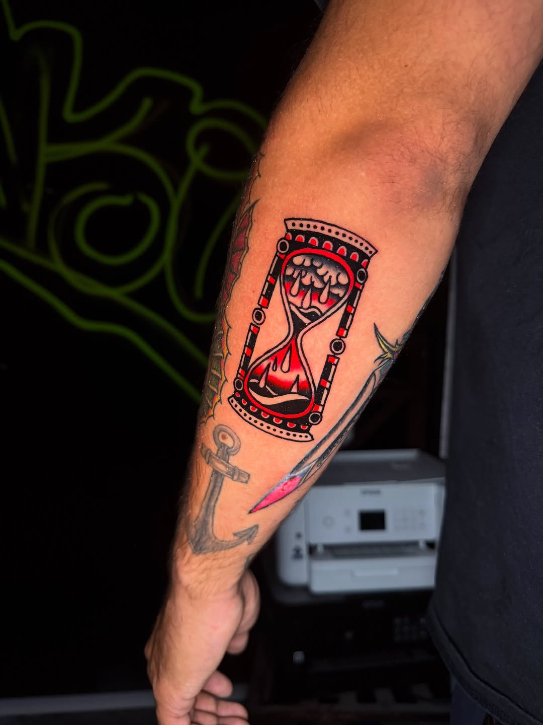 !!️DARK TRIBAL!!️

I had so much fun doing this tattoo! I really appreciate the trust fam, it’s always a good time when you come to the shop👍🏽 this 