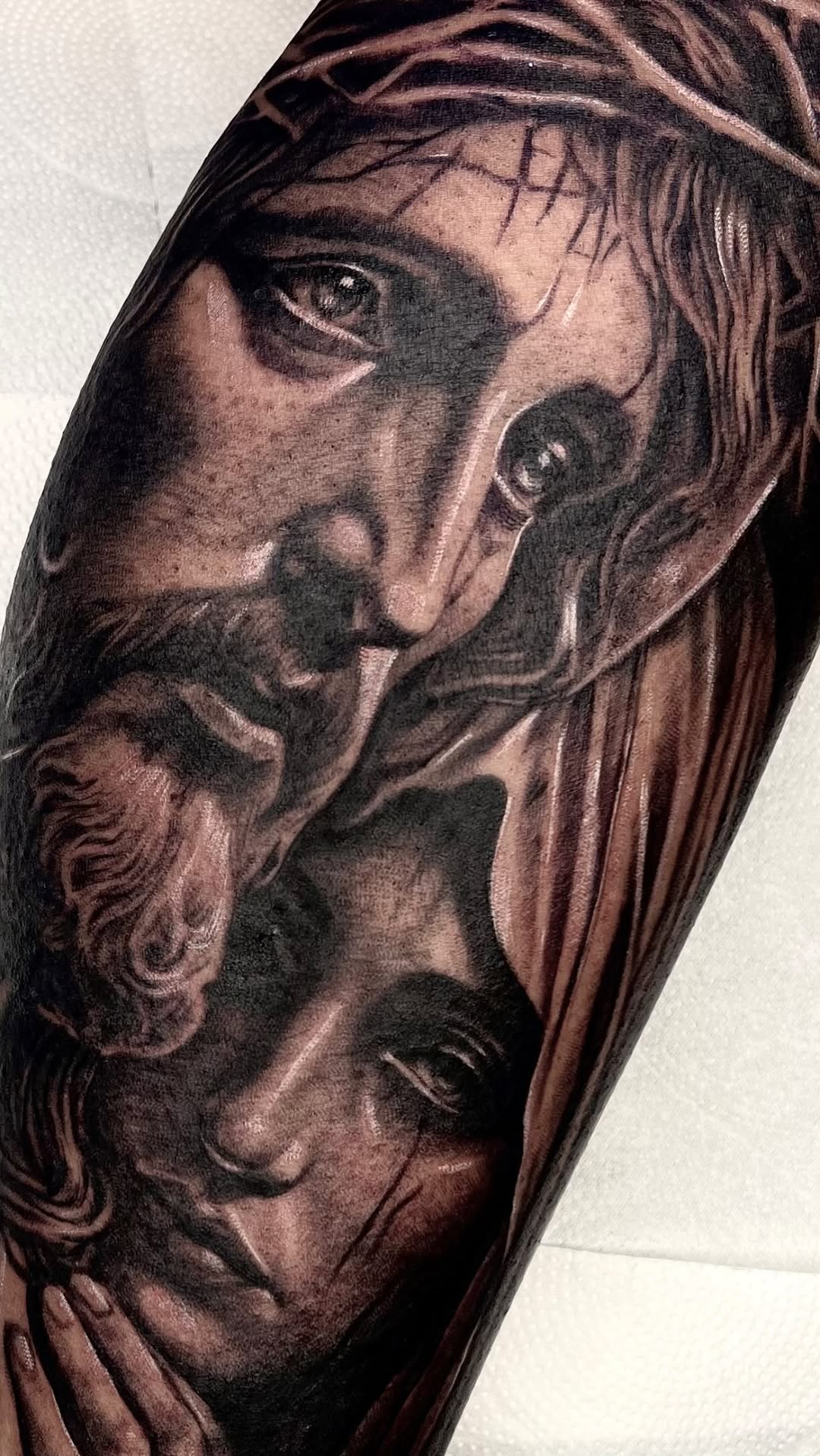 Bandera argentina de 12cm de largo en realismo
Tatuaje realizado en 4hs