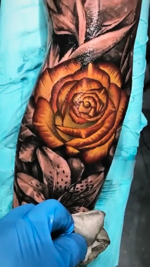 -Booking dope tattoos and creating an even better experience, Come feel the difference! 

Lock in your next level body art piece today and I’ll come p