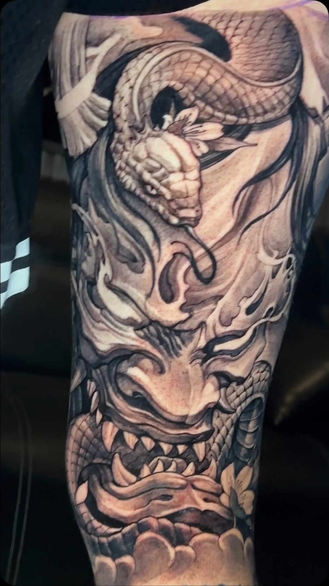 S A M U R A I ⚔️🍃
#chezer13_tattoo #legtattoo #samuraitattoo #japanesetattoo #baliholiday