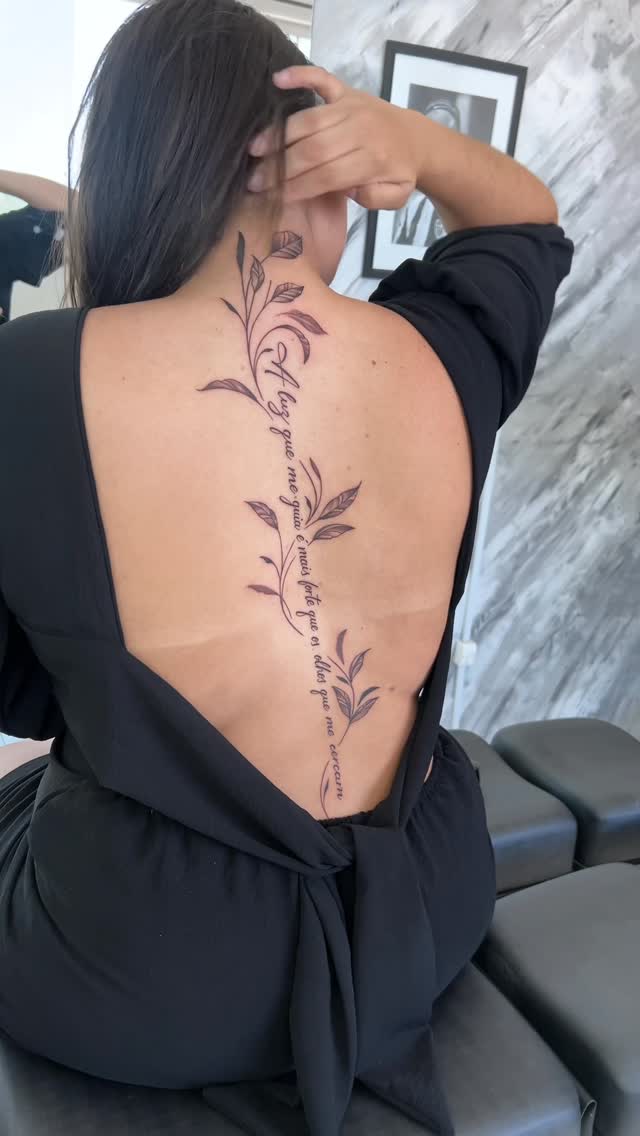• Registrando mais uma etapa ...
.
.
.
#fechamentodecostas #tatuagemmasculinas #tattoosombreada #tattoo #jesus