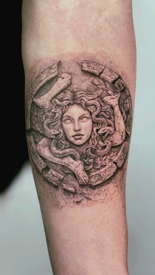 The first 🖤 We’ve been keeping it real in Brooklyn since 2016. 
•
Appointments: NYC@fleurnoiretattoo.com 
•
439 Metropolitan Avenue, Brooklyn NY
•
•
