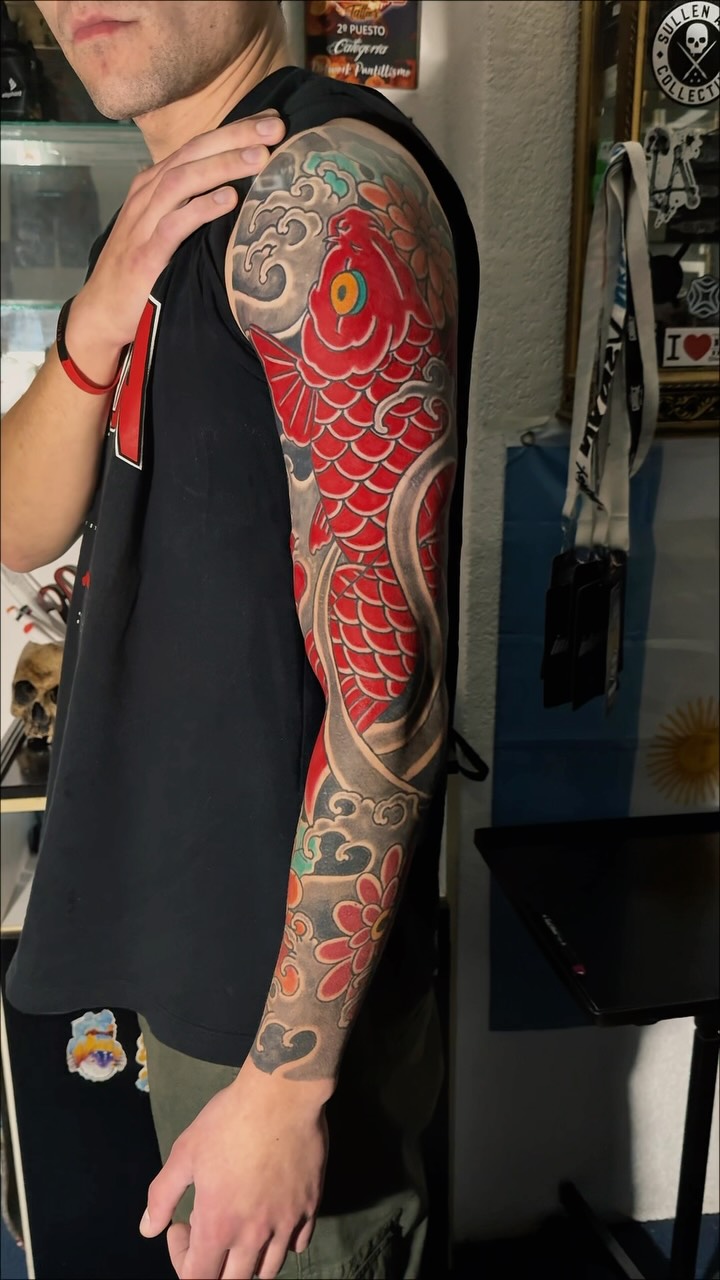 🇯🇵Proyecto que va llegando a su fin para el amigo @gino.capiglioni.tattoo
🪷Una sesión mas y lo finalizamos
💪🏻 Después de 15 años en la profesió