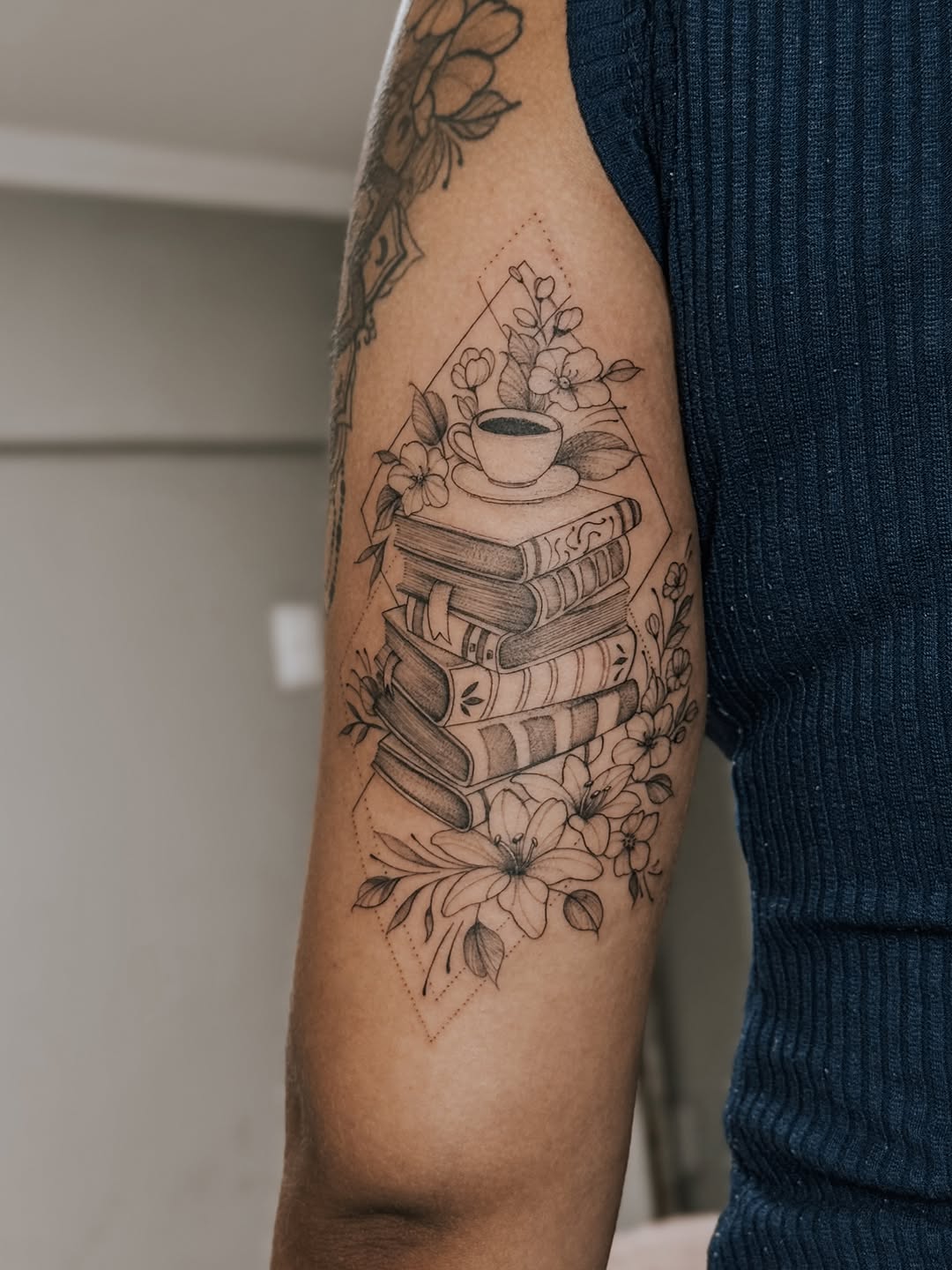 Escolher a paz não é fraqueza, é poder ✨
.
.
agenda de março aberta ✨
Manaus 📍
Rua Gergelin, 21 - Chapada
Apoema Tattoo
.
orçamentos/informações s