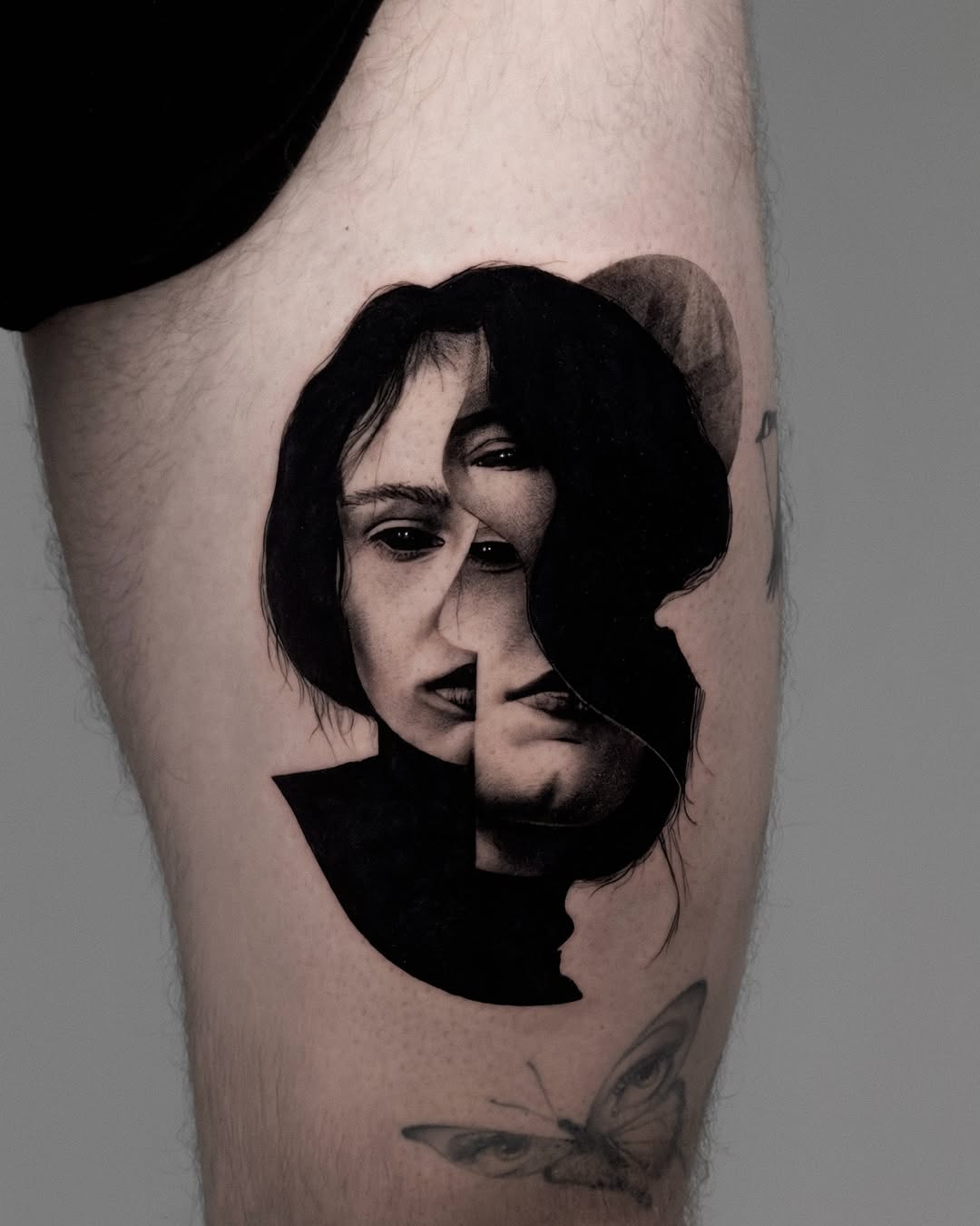 .
.
.
#surrealism #editorial #blackwork #tattoo