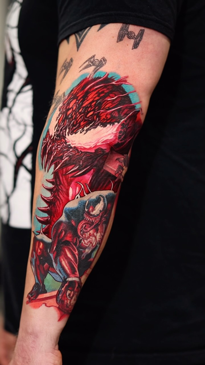 Fun Scarecrow tattoo inspired by Batman: The Animated Series that I got to work on a while back! 🦇💀

Always love bringing comic book characters to l