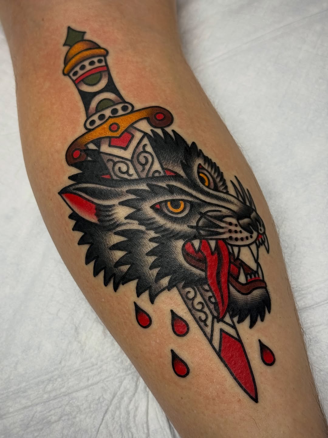 Super fun set of tats for Sarah's leg! Thank you Sarah! #traditionaltattoo #tattoo