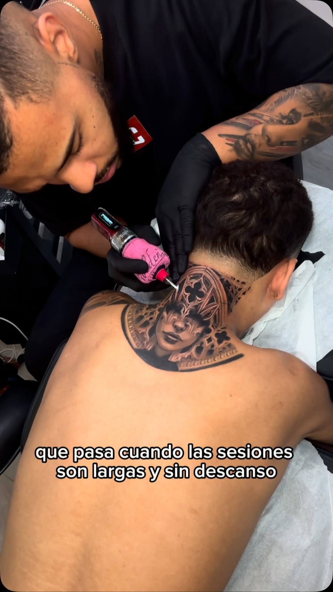 @Jorgeinktattoo
Desde niño soñaba con viajar por el mundo, especialmente a Italia, para caminar por las calles de Da Vinci. Gracias al arte y a un tat