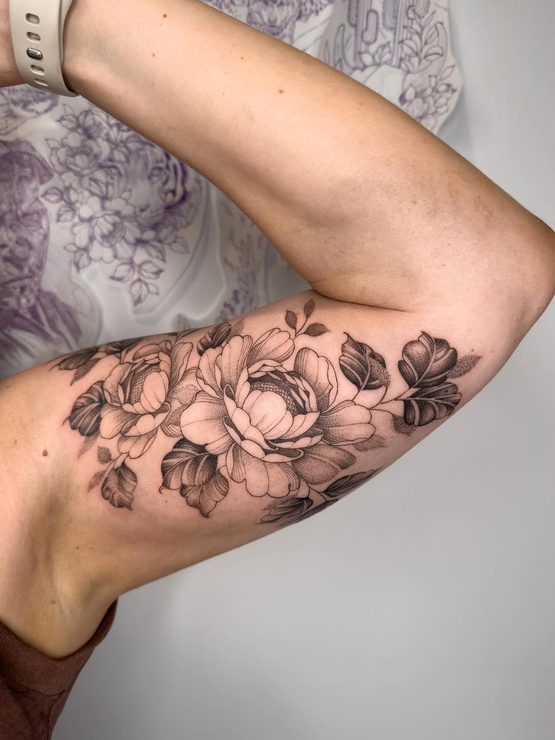 Peonies are my favorite 💪 I’ll never get sick of floral tattoos!
