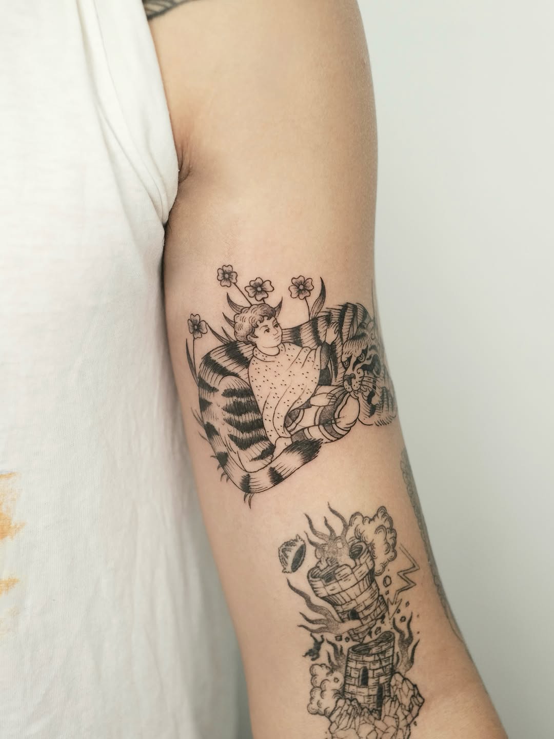 King of my own destiny
Design and Done by Pop
@blxckdogink
————-OPEN BOOKING —————-
Please DM for details and Booking
Open every day 12.00 - 22