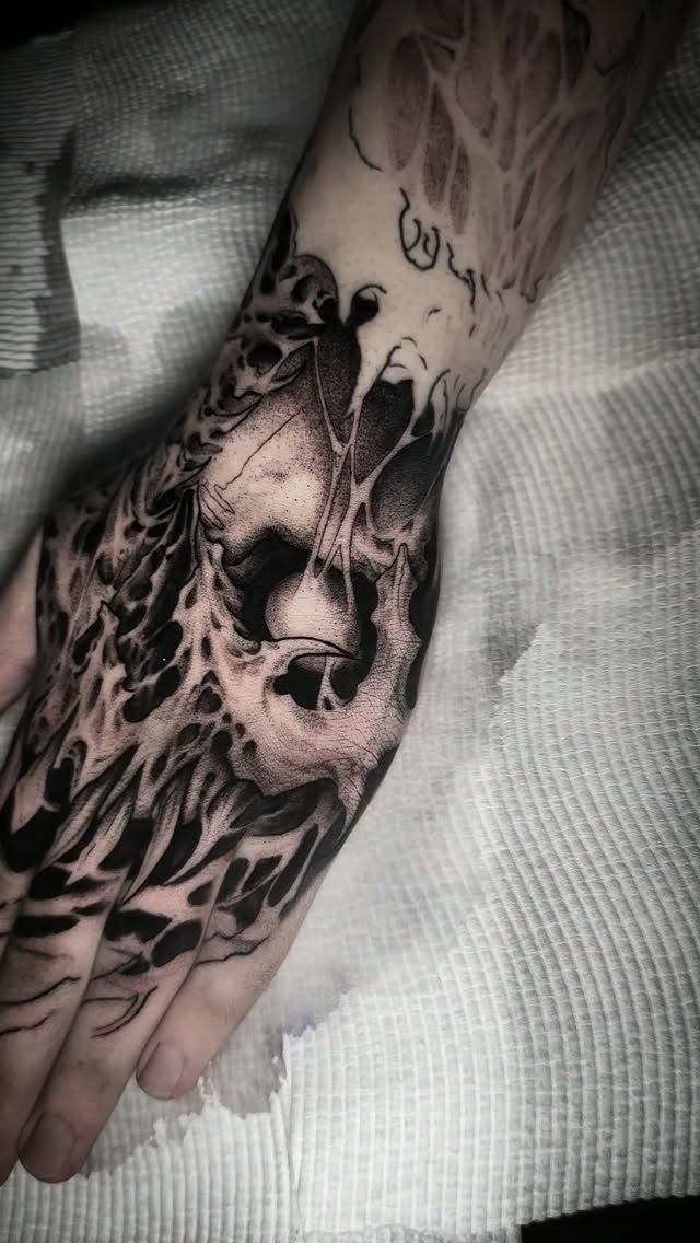 Cover up and packpiece for @grace.cunningg 
Thanks for your patience and trust! 🖤
.
.

💥 TAKING BOOKINGS FOR FEB ONWARDS 2027💥. 
💥 Email me to boo