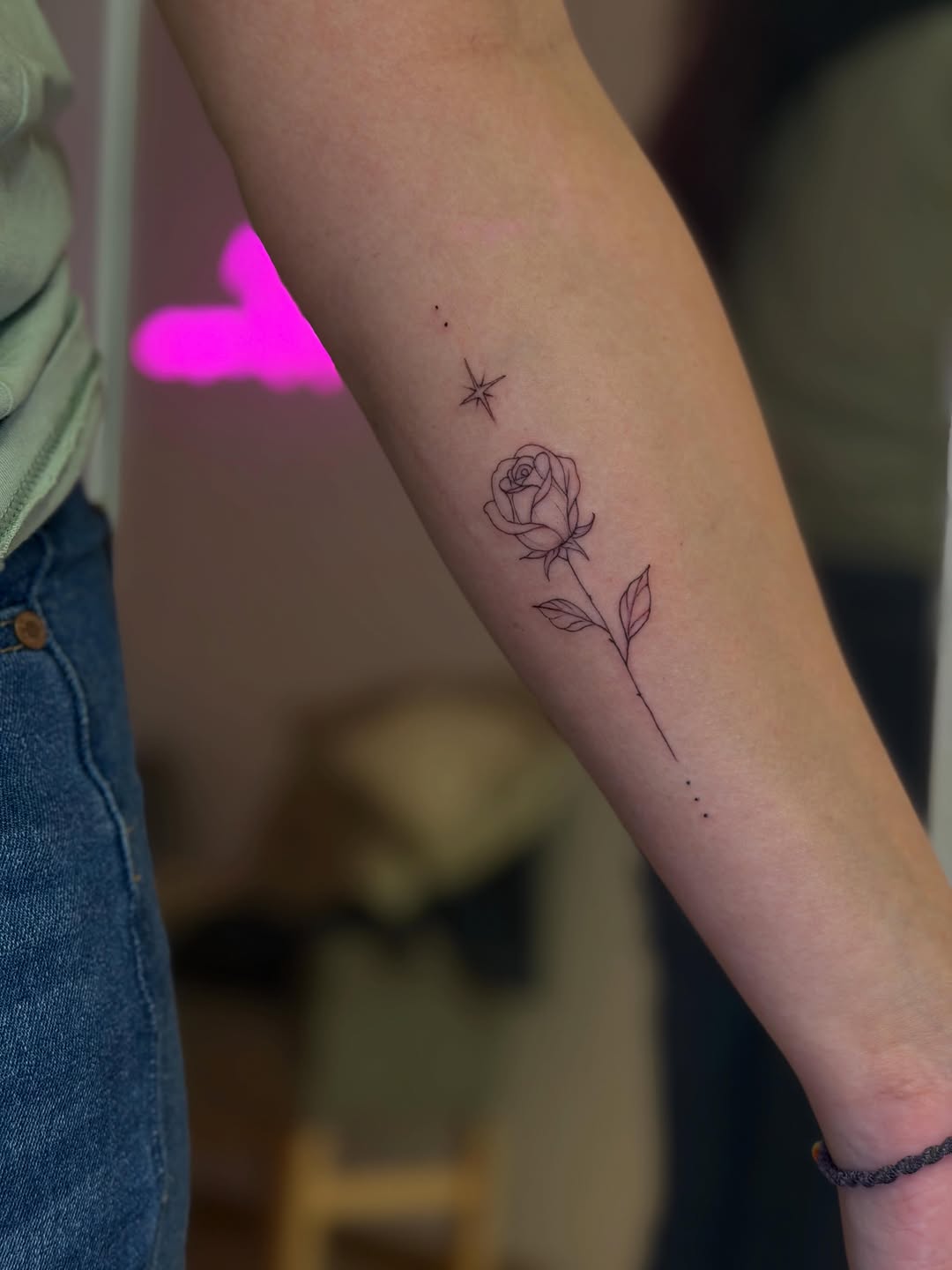 A veces, lo más profundo se dice en voz baja.

Estos mini tattoos son ejemplos de cómo algo chiquito puede tener muchísimo valor.

Agenda abierta, si 
