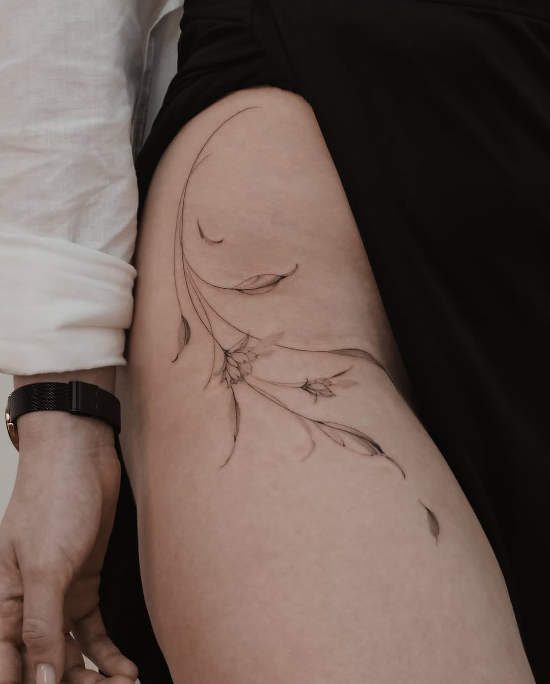 Bir fikrin varsa, onu birlikte eşsiz bir tasarıma dönüştürelim. 🖤

Luqass Tattoo’da dövme tasarım süreciniz için randevunuzu oluşturun. Her detayın ö