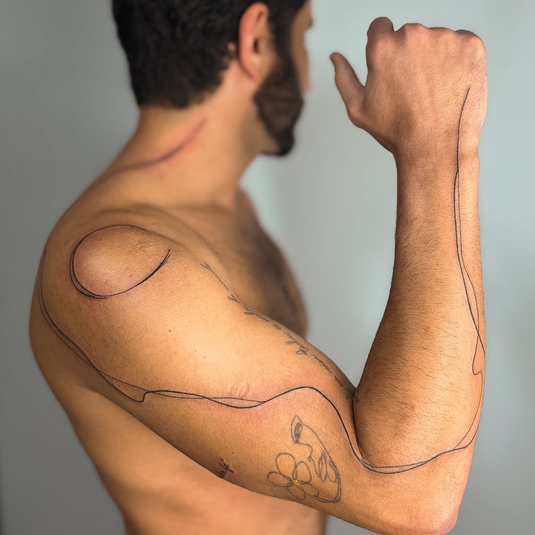 A tatuagem não MUDA quem você É , ela REVELA 🤍
Créditos a @luanapereira.fotografias querida que arrasou nas fotos🤍