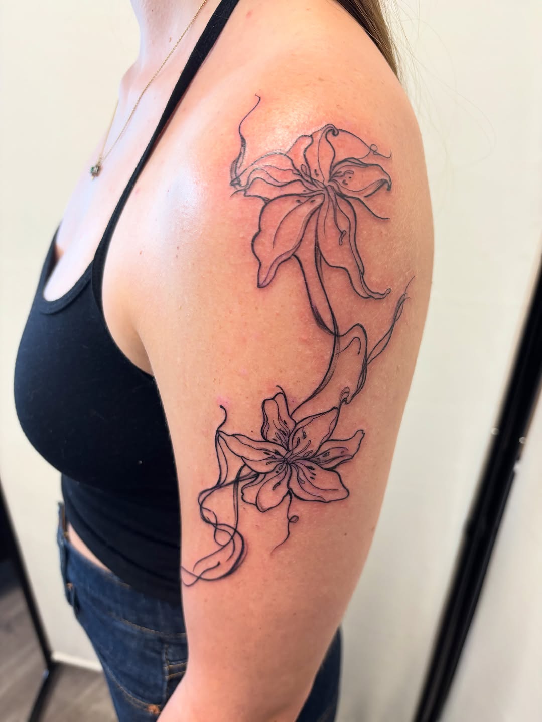 This rad project I did a while ago and would love to do more in this style
Thank you fir the trust ✨
.
.
.
.
.
.
.
.
.
#tattoo #blackwork #thightatto