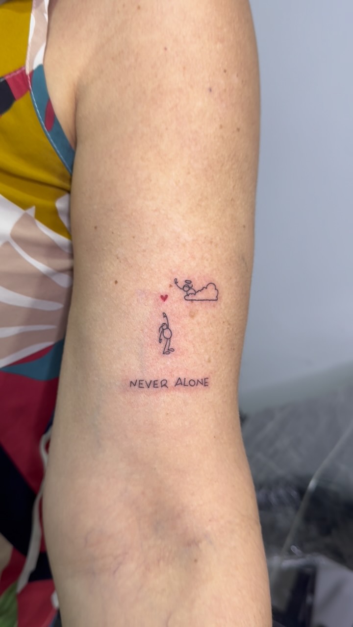 Primeira sessão ✨✨ @mariananunestattoo
Orçamento pelo WhatsApp
(27) 99800-9575 📲
#ᴠɪʀᴀʟᴘᴏsᴛ #viral_video #tattoos #explorar