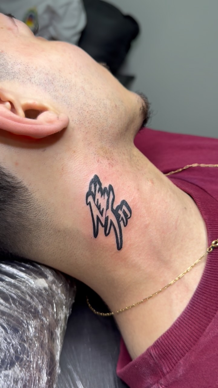 ✨✨ @mariananunestattoo
Orçamento pelo WhatsApp
(27) 99800-9575 📲
#ᴠɪʀᴀʟᴘᴏsᴛ #viral_video #tattoos #explorar