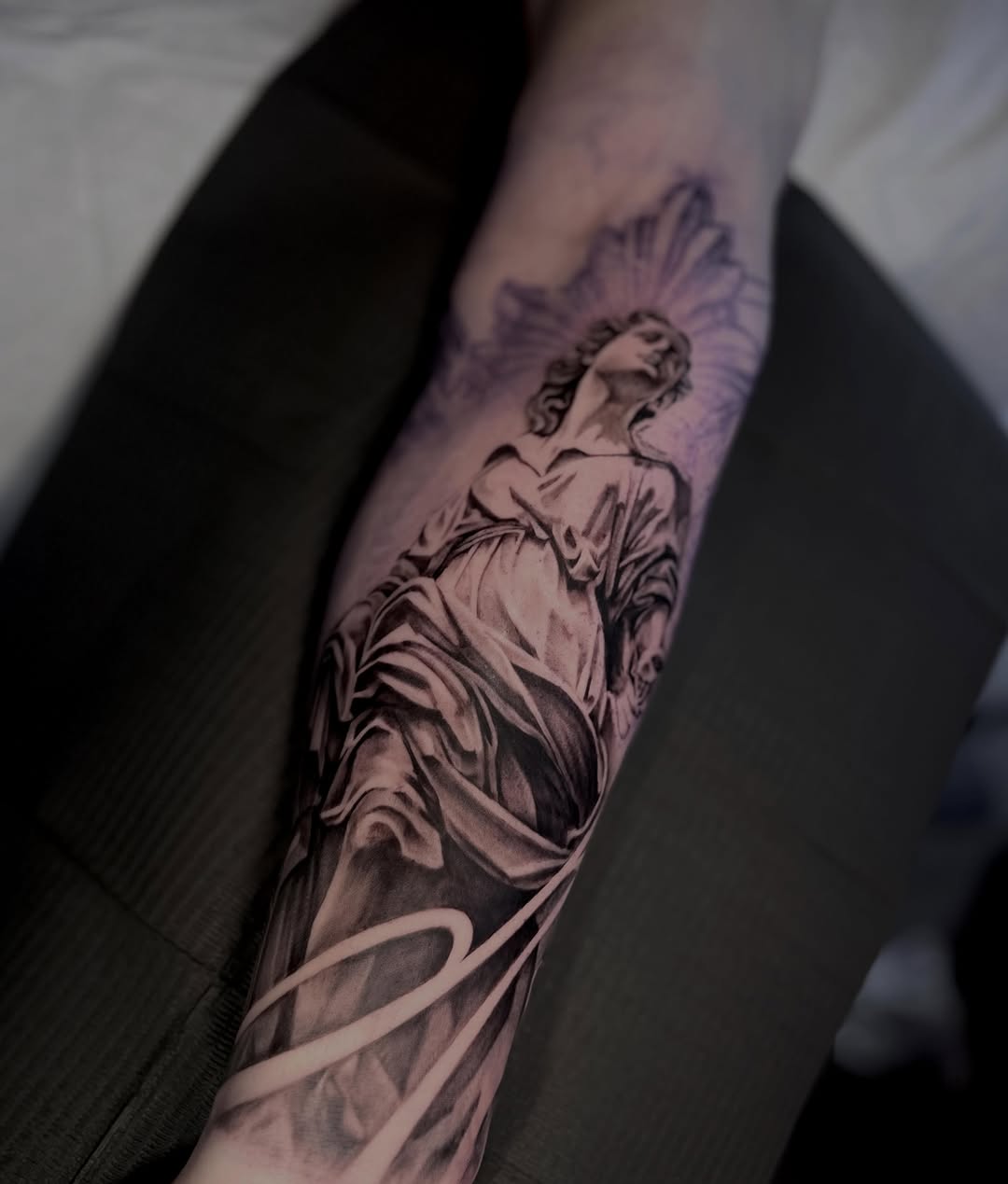 Thanks for the trust. @avery1239
#toronto #torontotattoo #torontotattooartist #torontotattooshop #torontorealismtattoo #realismtattoo #realismtattoo
