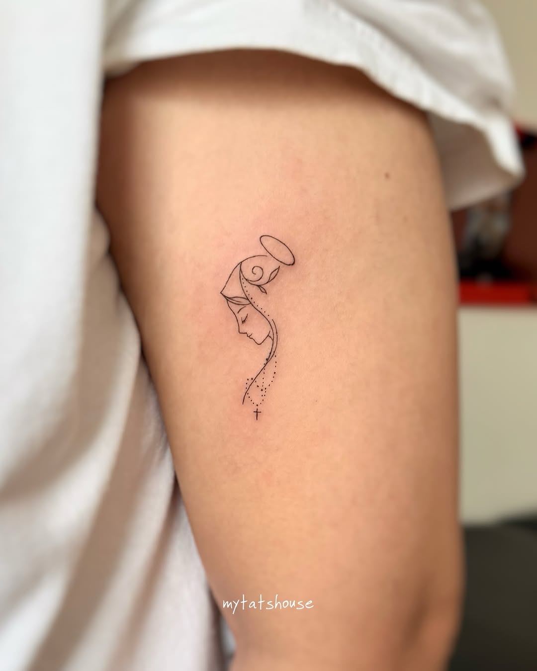 Flash - Jesus Christ
“The Lord is my shepherd.” — Psalm 23:1
.
Black 1.000k / color 1.350k
Size max 6cm 
1 design for 1 person
Booking ➡️ Whatsapp