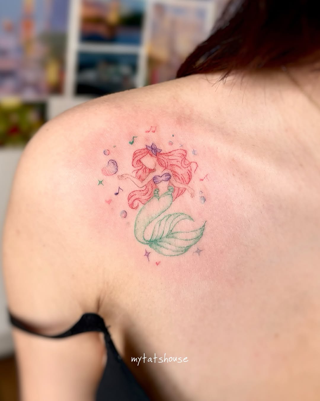 Besties matching tattoos 🌸🐝
.
#tattoogadingserpong #tattootangerang #tattoobsd