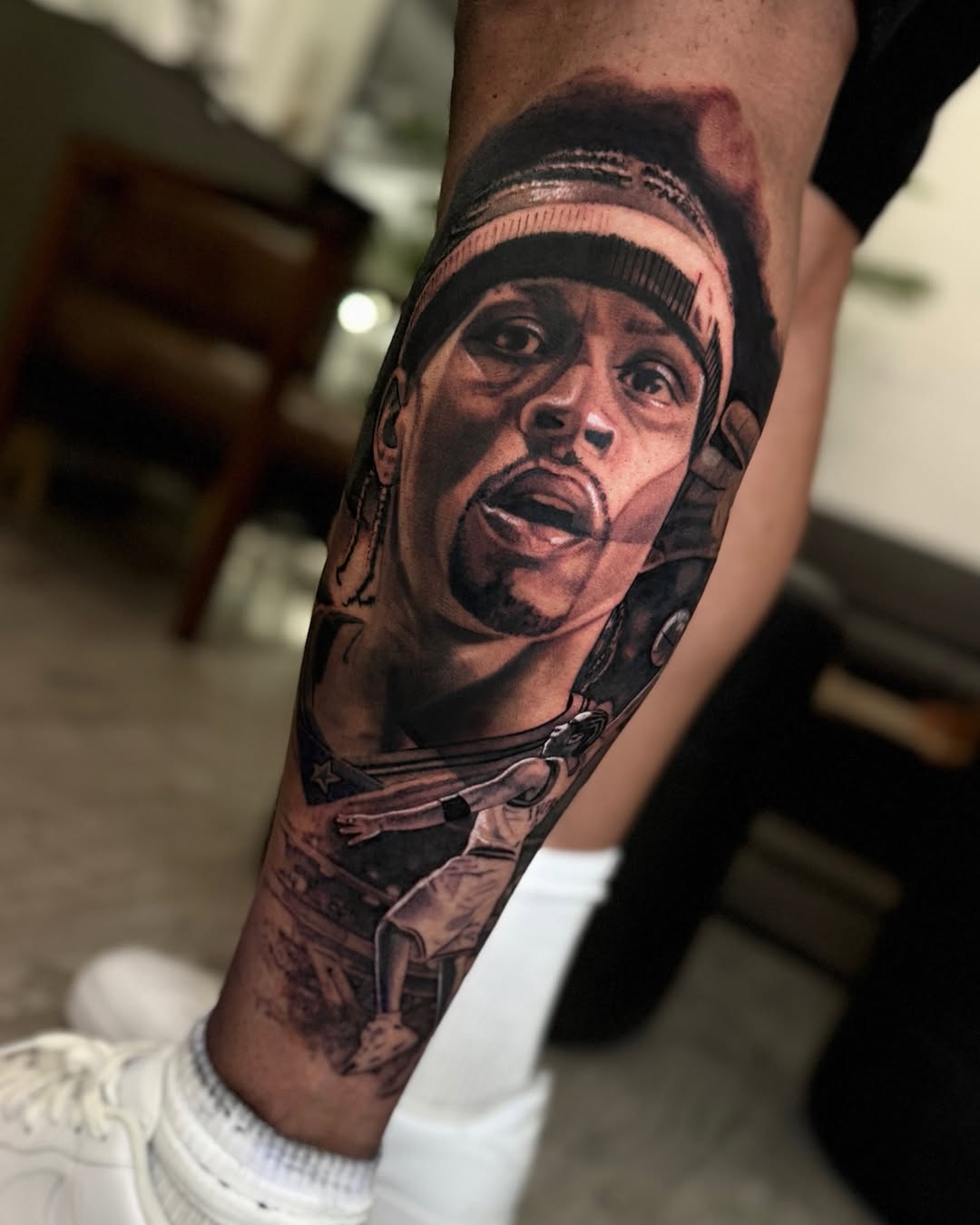 @neyo 

It was a pleasure to meet the crew and tattoo the one and only @neyo and the lovely Miss Bri. Thank you for the autograph for my sister and th