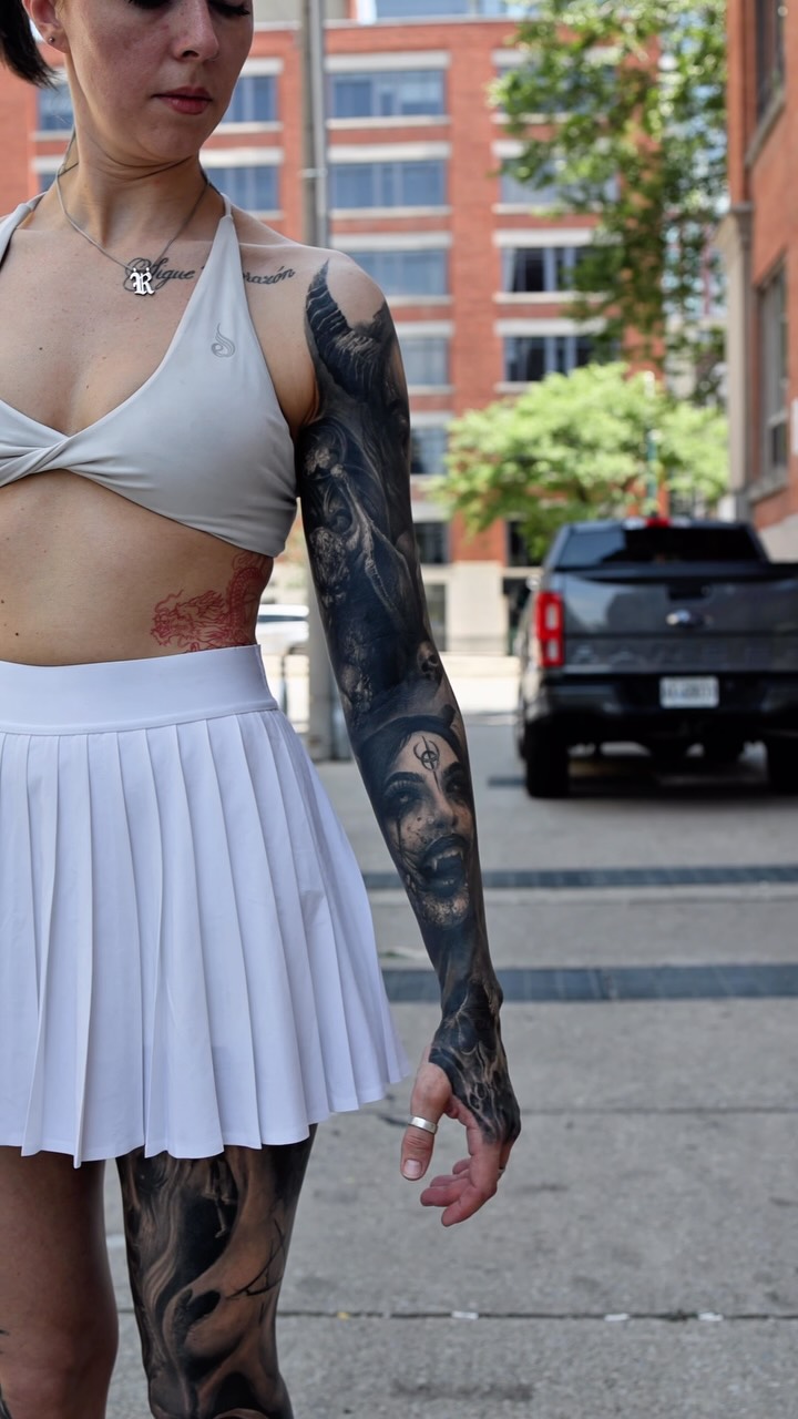From stencil ➜ fresh ➜ healed 💥

A tattoo isn’t finished when you leave the chair — it’s finished when it heals. That’s why I focus on strong contras