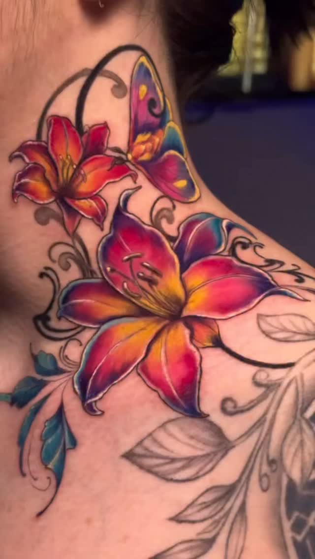 @selenearttattoo 🇨🇴
Estara presente en el #arttattooboliviaconvention este proximo  27-28-29 de noviembre en #lapaz_bolivia🇧🇴 más de 300 artistas 