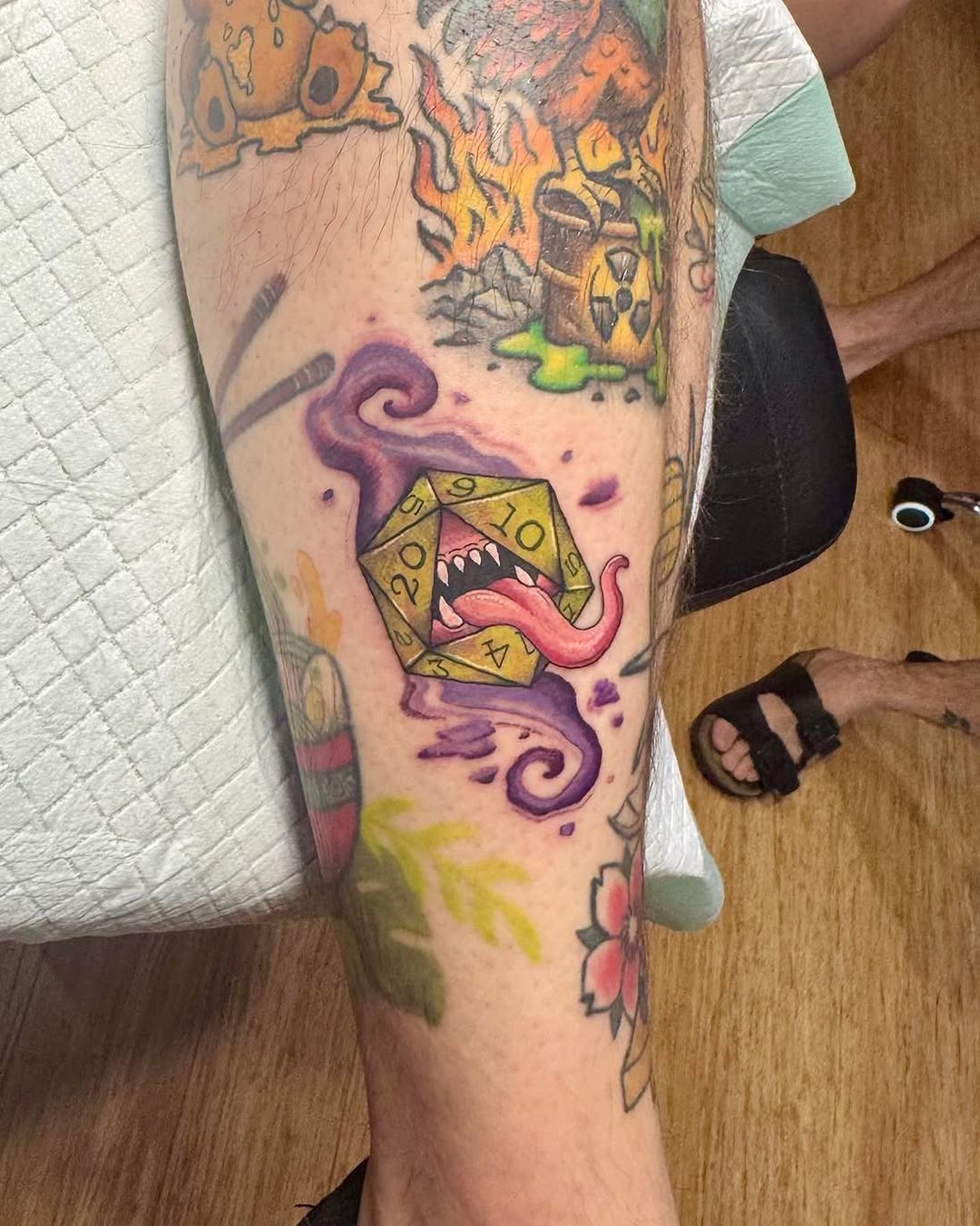 My biggest THANK YOU to Cory for sitting like an absolute rock 🪨, while I got to do one of my FAVORITE flash pieces! 😍👌
So thankful for all the i