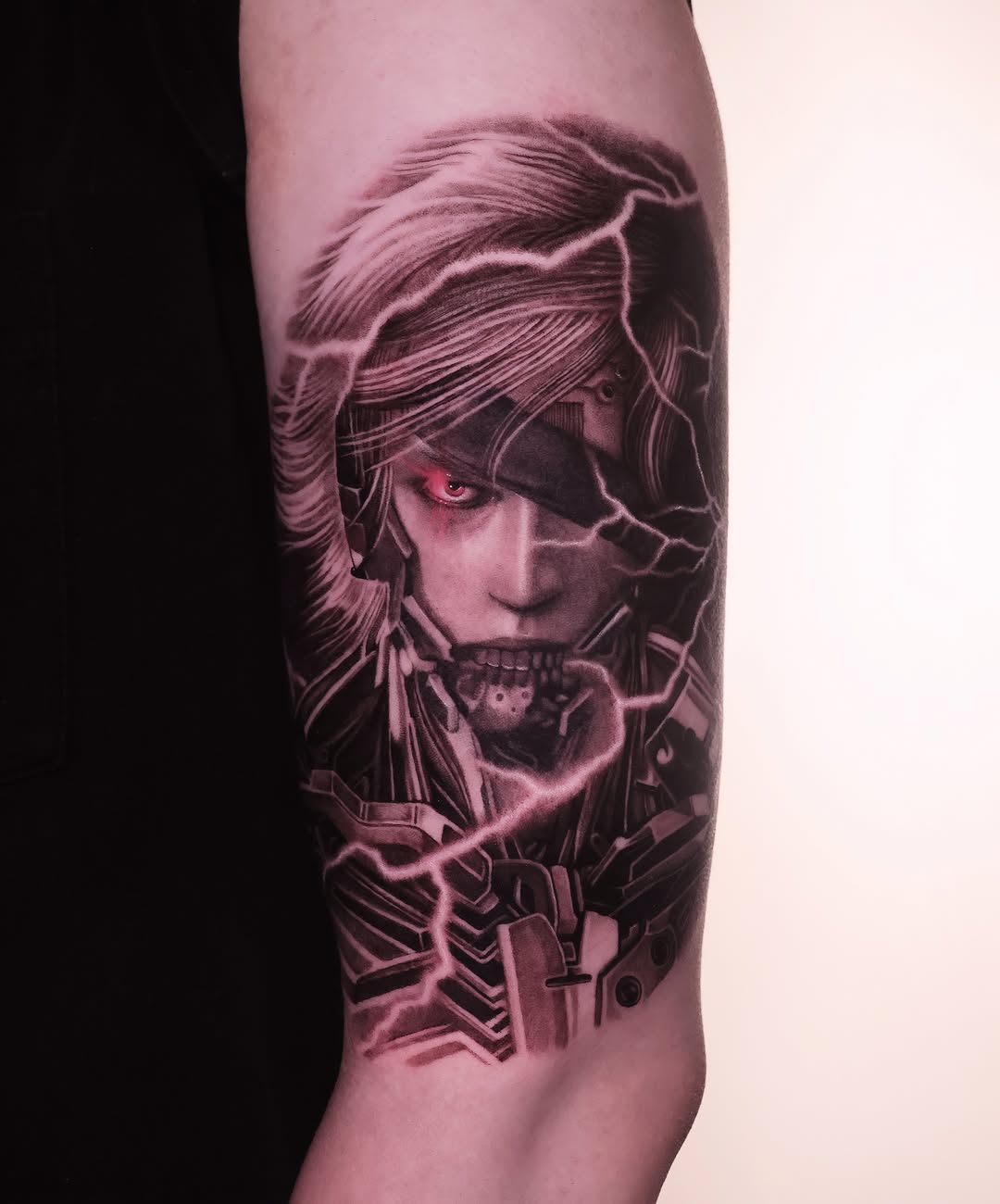 雷電 Raiden
潛龍碟影(metal gear)
刺青預約至10-11月
歡迎約時間至現場討論🙏
#tattoo #tattooart #刺青 #台中刺青 #寫實刺青