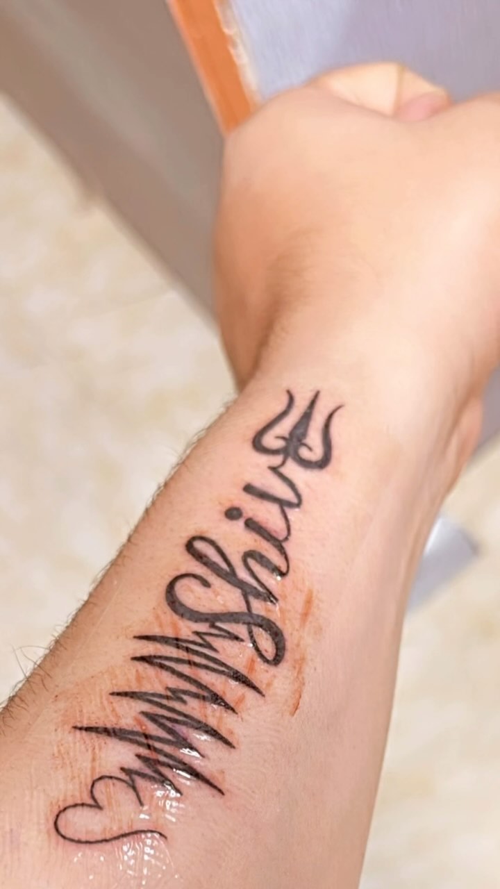 “Her love, his little smile — my whole world in one tattoo. ❤️ @tattoopoint_tpd ......

I’m not just celebrating my son’s first birthday, but also my 