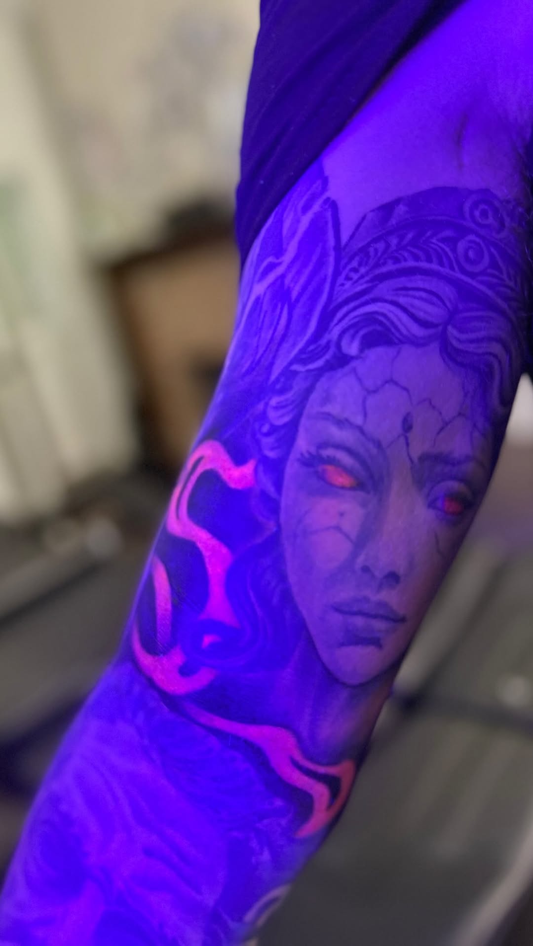 Been messin around with UV and you can do some pretty cool stuff I’ll have some healed shots in the future🤙🏾