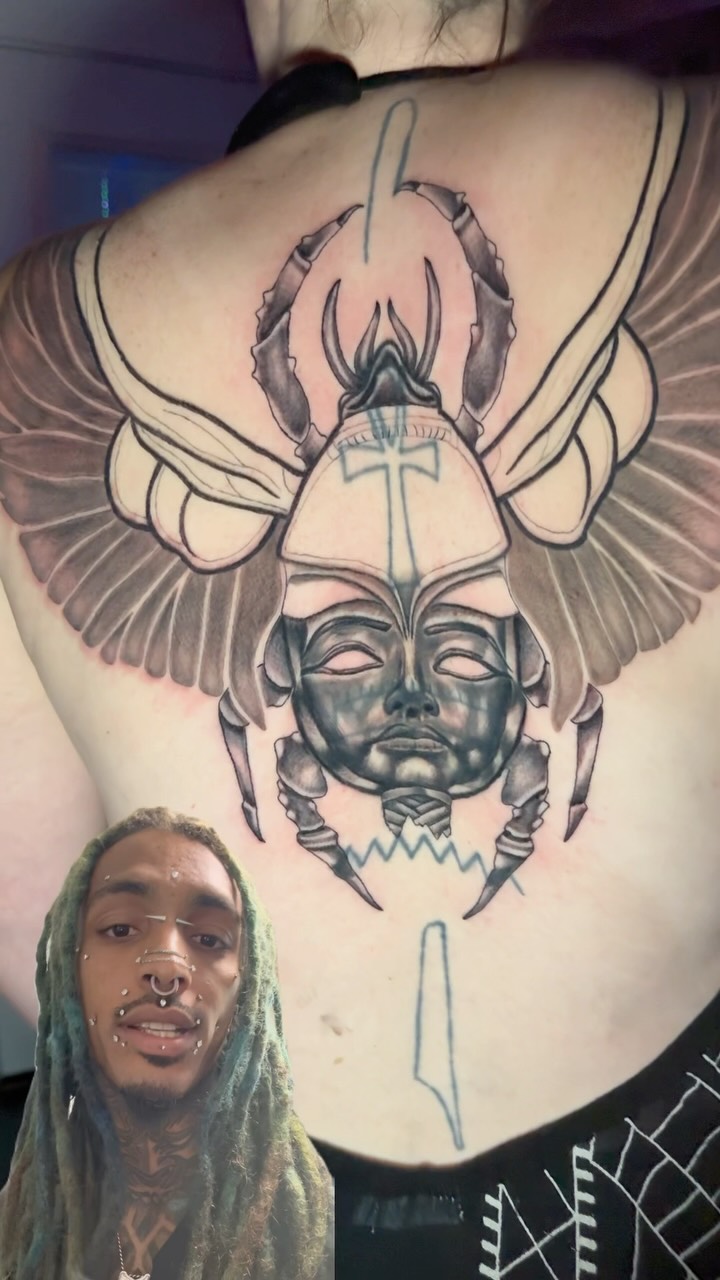 Off to the @villainarts convention in Houston!
@squintinxtarantino will still be at the shop to take some walk ins and @_s_hau_n_ will be there to hel