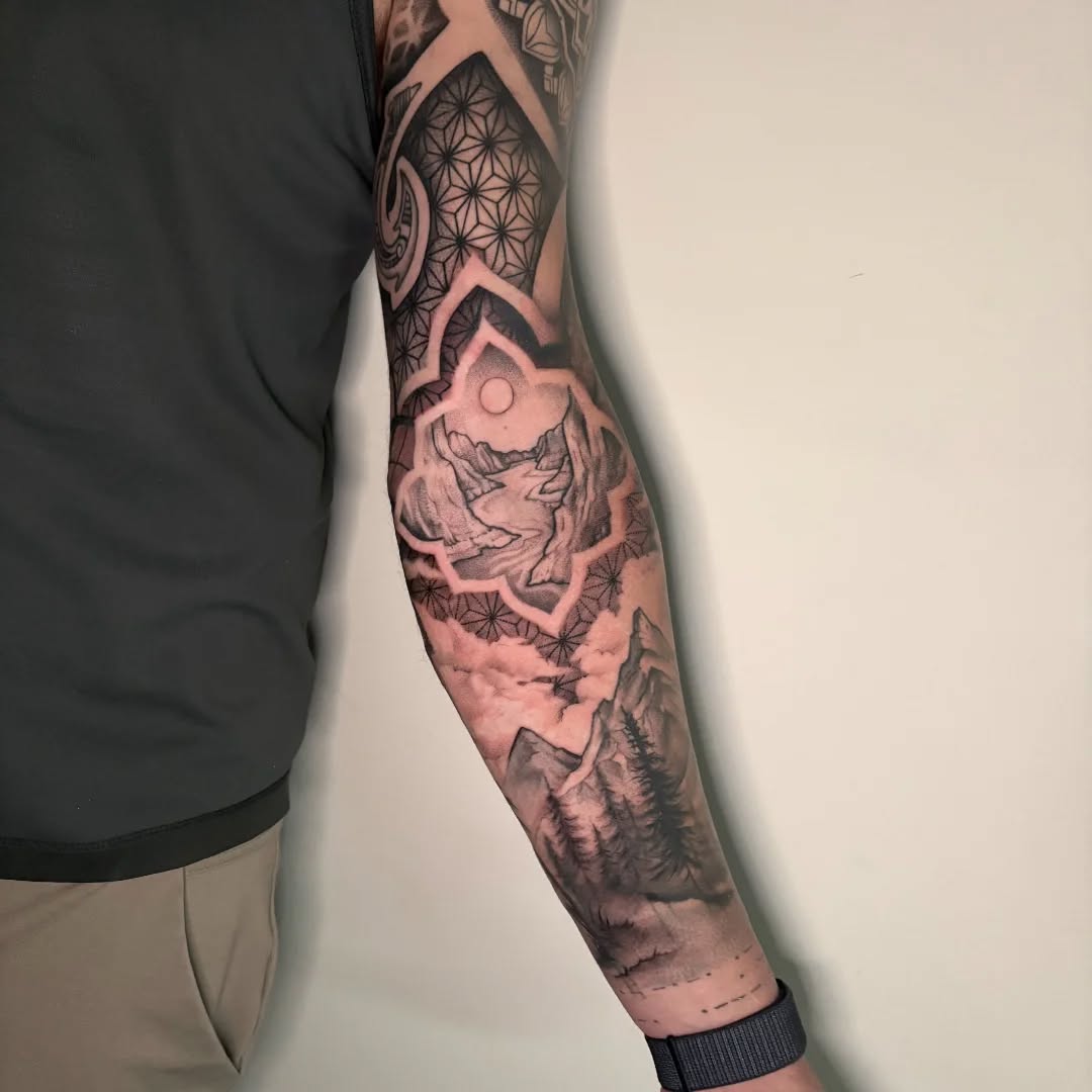 Another turn around the sun as a successful and industry changing tattoo shop. Our gratitude is pointed  at all the amazing people who support us as l