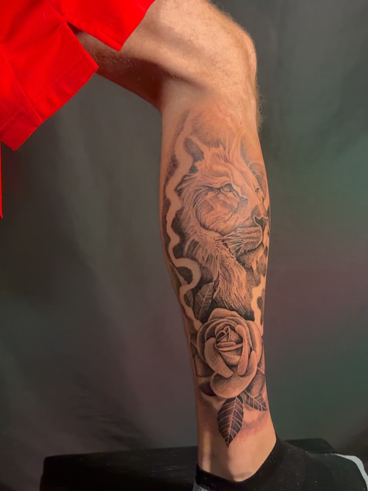 VANDALIA HOURS 

#daytonohio #daytonohiotattoo #daytonohiosmallbusiness #daytonohiobusiness #ohiotattoos