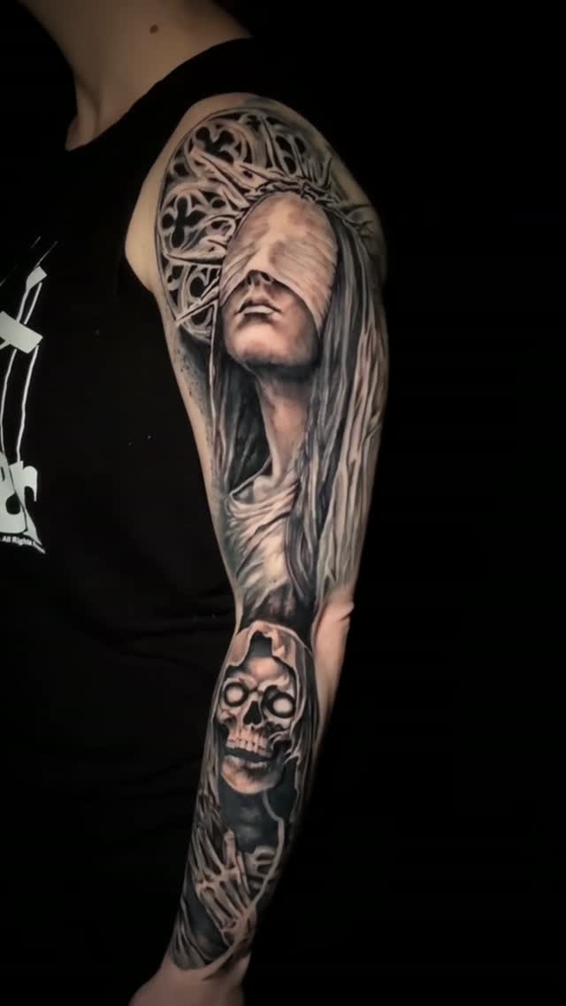 One shot arm piece for @clixdop ☠️ I would be stoked to tattoo more large designs like this. I have time this month, dm or email to set something up!
