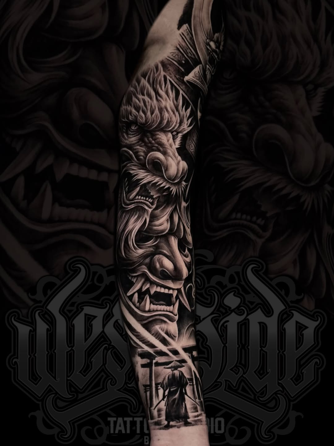 “Eminem”  the best American rapper potrait put in arms piece, picture pick by the song ~ The Real Slim Shady Eminem~

Done forearm @westsidetattoo_bal
