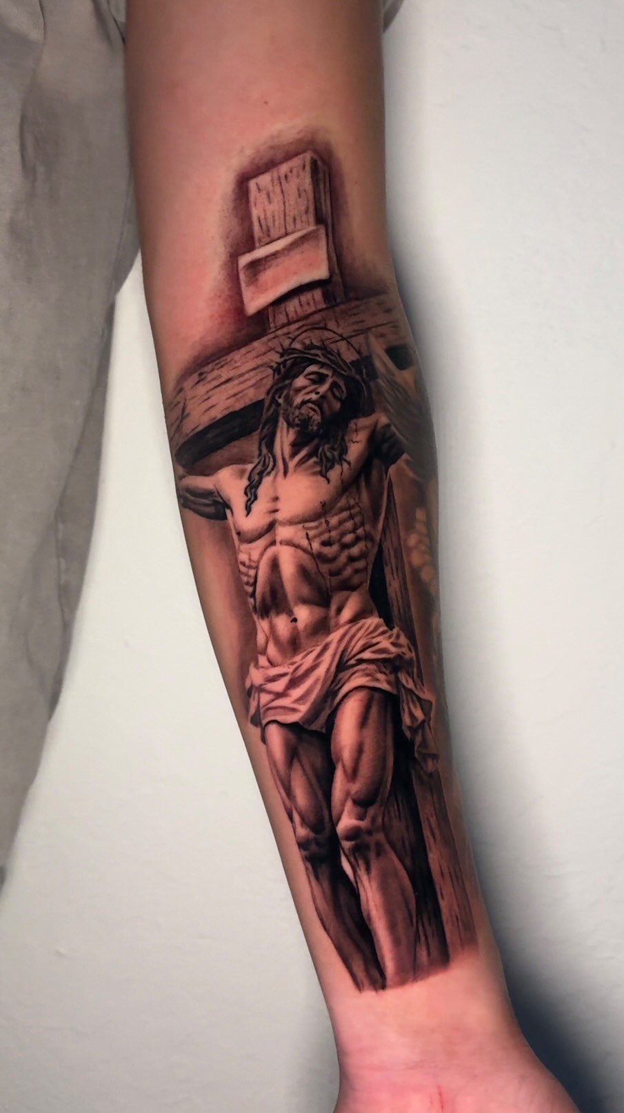 Crazy crucifiction tattoo done🔥🔥
#sacramentotattoos #tattooartist #realismtattoo #artist #bayareatattoo