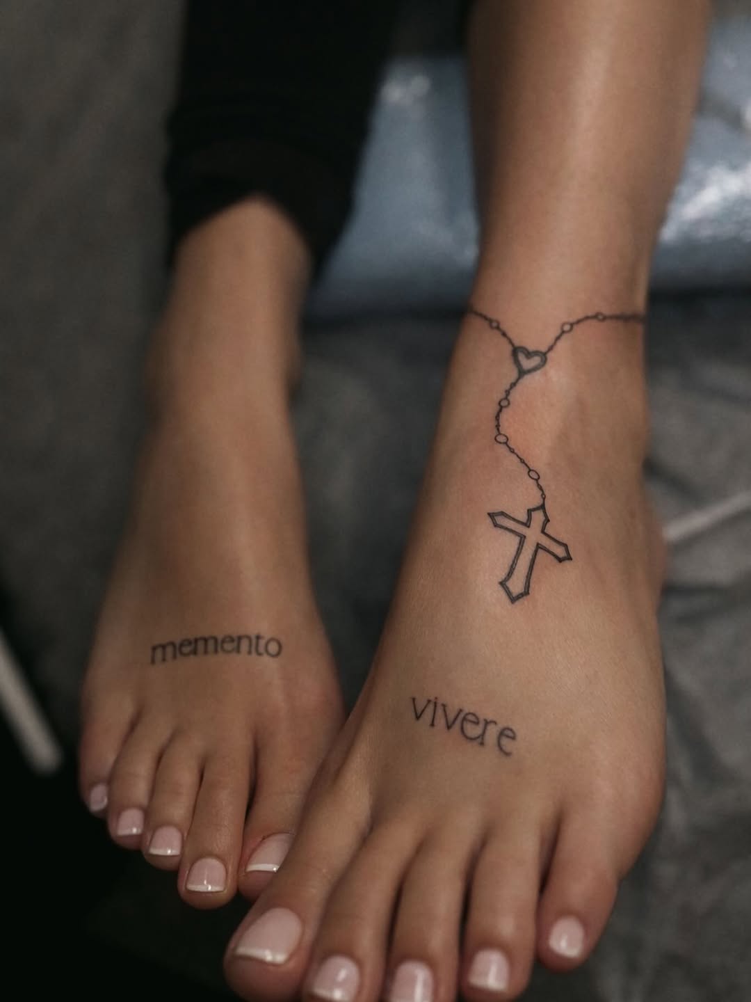 Swipe for simple aftercare tips to help your tattoo heal just right✨

DM to book your tattoo session 🤍