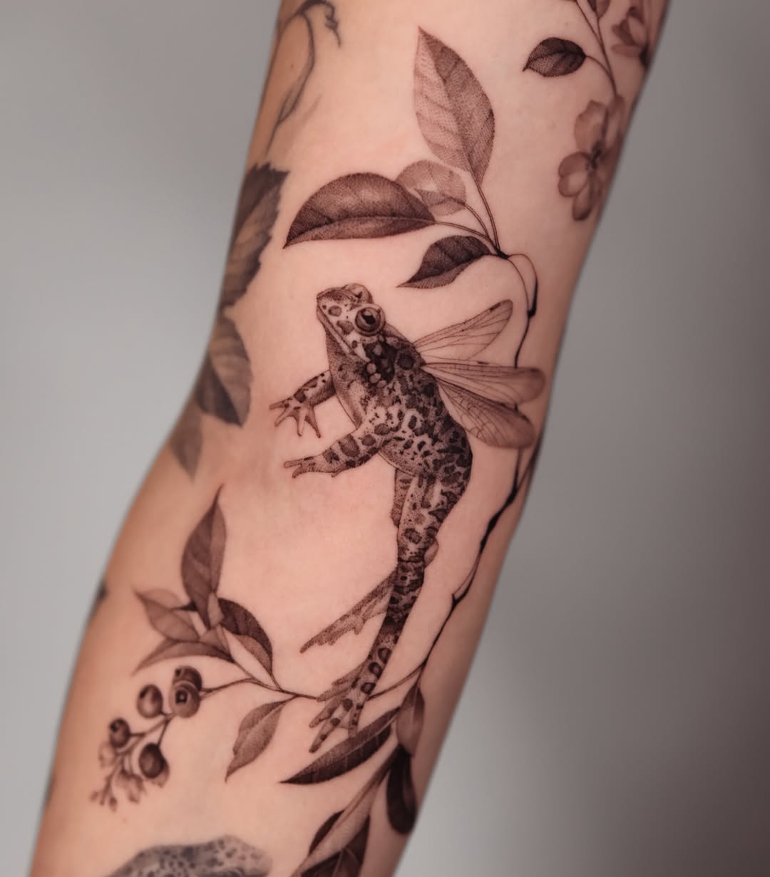 Done with @inkbooster
#liontattoo #tattooidea #realistictattoo #familytattoo #armtattoo