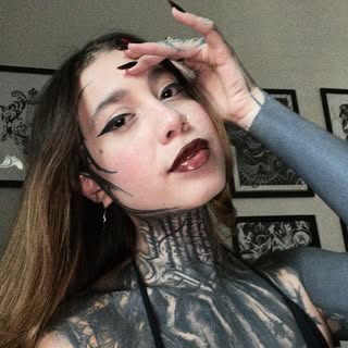 Aline Kim - Soundwave tattoo artist in São Paulo, Brazil