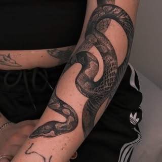 초승 choseung tattoo - Soundwave tattoo artist in Melbourne, Australia