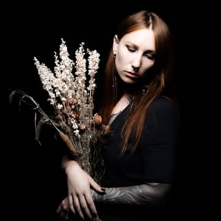 ✨ Flavie Wartög ✨Tatouage floral Paris ✨ - Soundwave tattoo artist in Paris, France