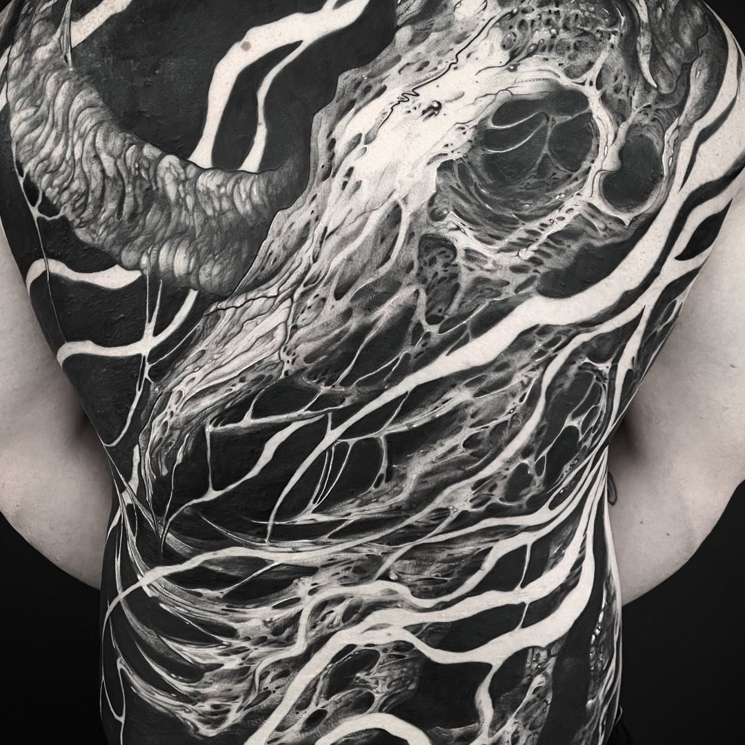 Ludo Mortuus | Dark Blackwork Tattoos - Soundwave tattoo artist in Wellington, New Zealand