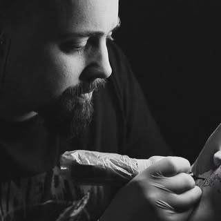 MINIM ▪  TATOUAGE ABSTRAIT LYON - Soundwave tattoo artist in Lyon, France