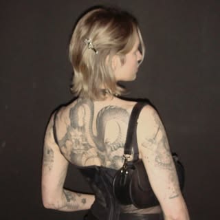 Profile photo of Valeriia | tattoo artist Toronto