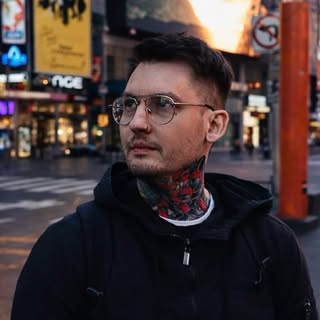 Tattoo Artist NYC•| Levente Vacsi - Soundwave tattoo artist in New York, United States